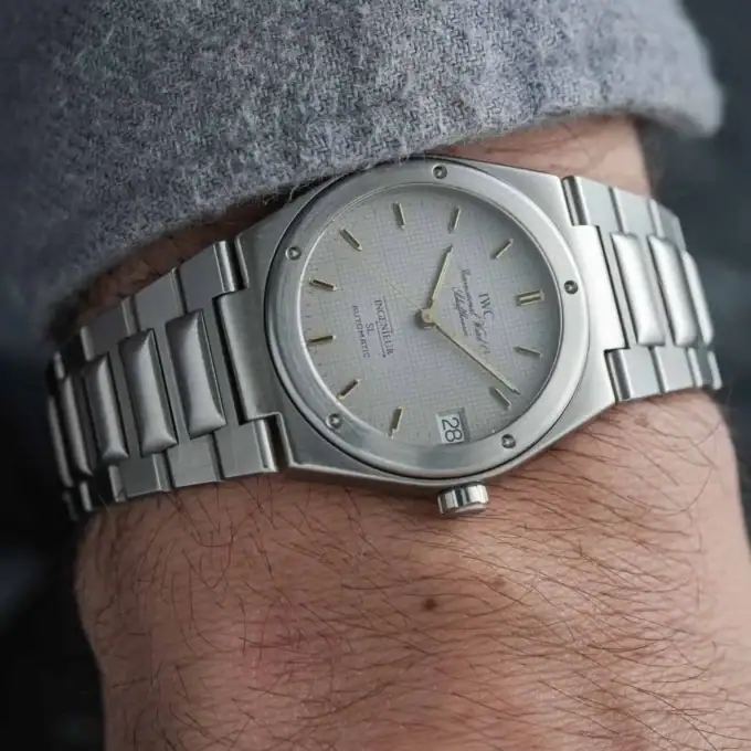 Alternative view of IWC Ingenieur SL gray graph paper dial – Automatic Ref. 3505 – Gerald Genta