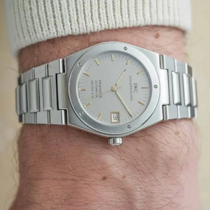 Alternative view of IWC Ingenieur 3508 – 500.000 A/m – Rhodium dial