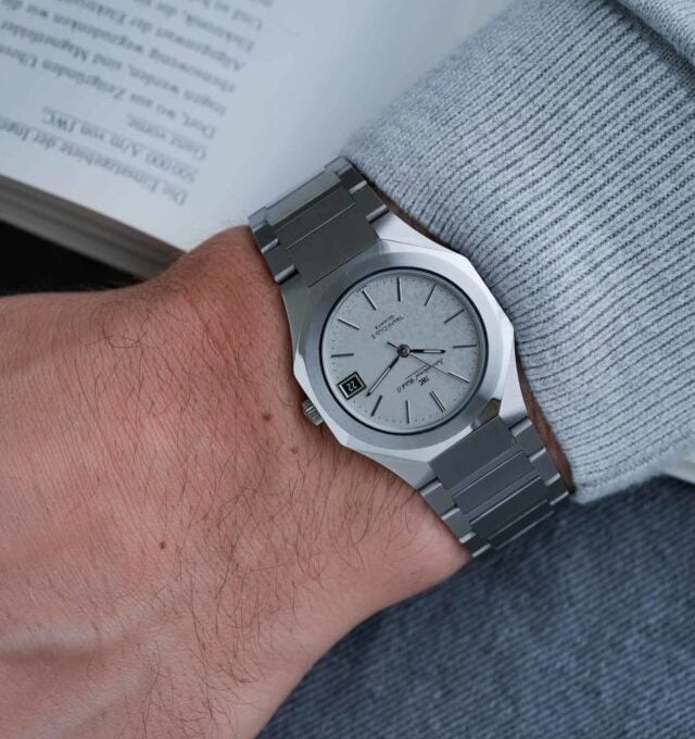 Alternative view of IWC Yacht Club II NOS 3311 Quartz – Gerald Genta