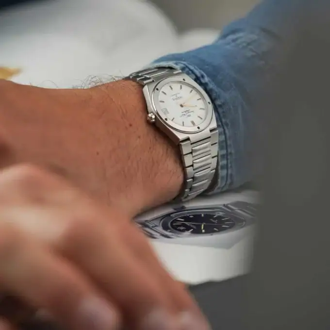 Alternative view of IWC Ingenieur SL white graph paper dial – Automatic Ref. 3505 – Gerald Genta