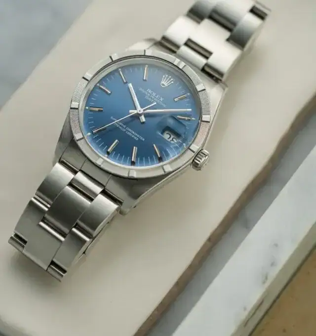 ROLEX Oysterdate cal 3035 – Blue Sunburst dial -Ref.15010