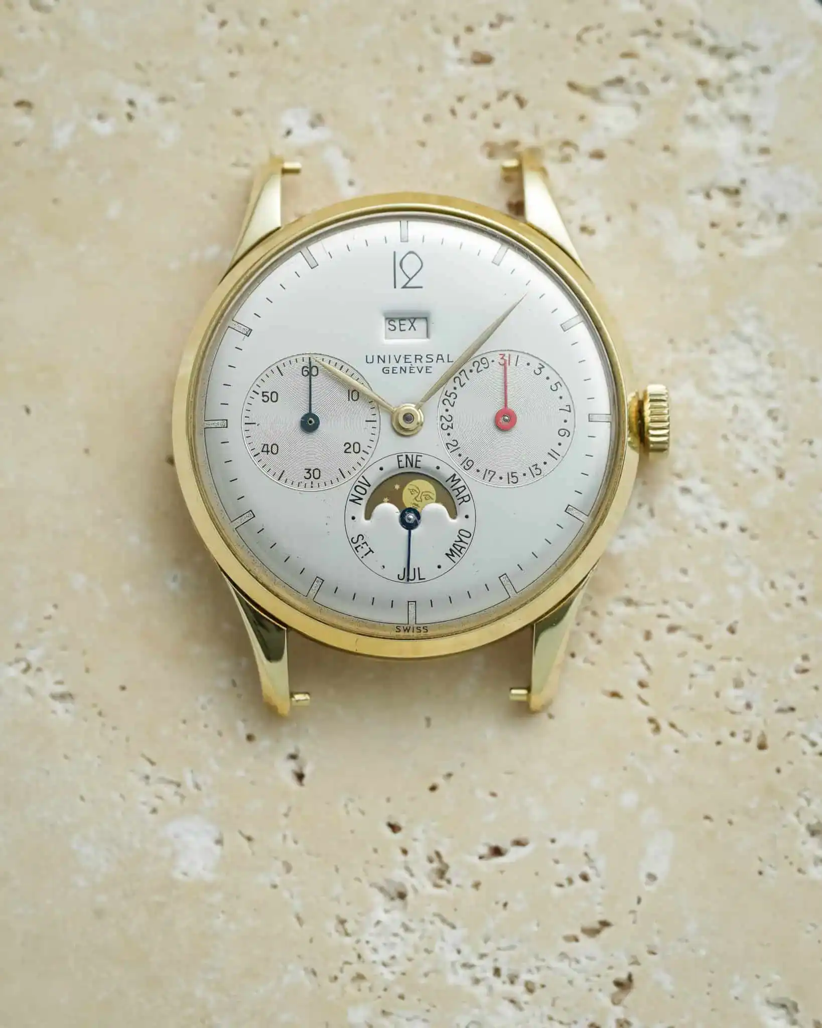 Universal Geneve Triple Calendar Moonphase 14K gold - Image 3