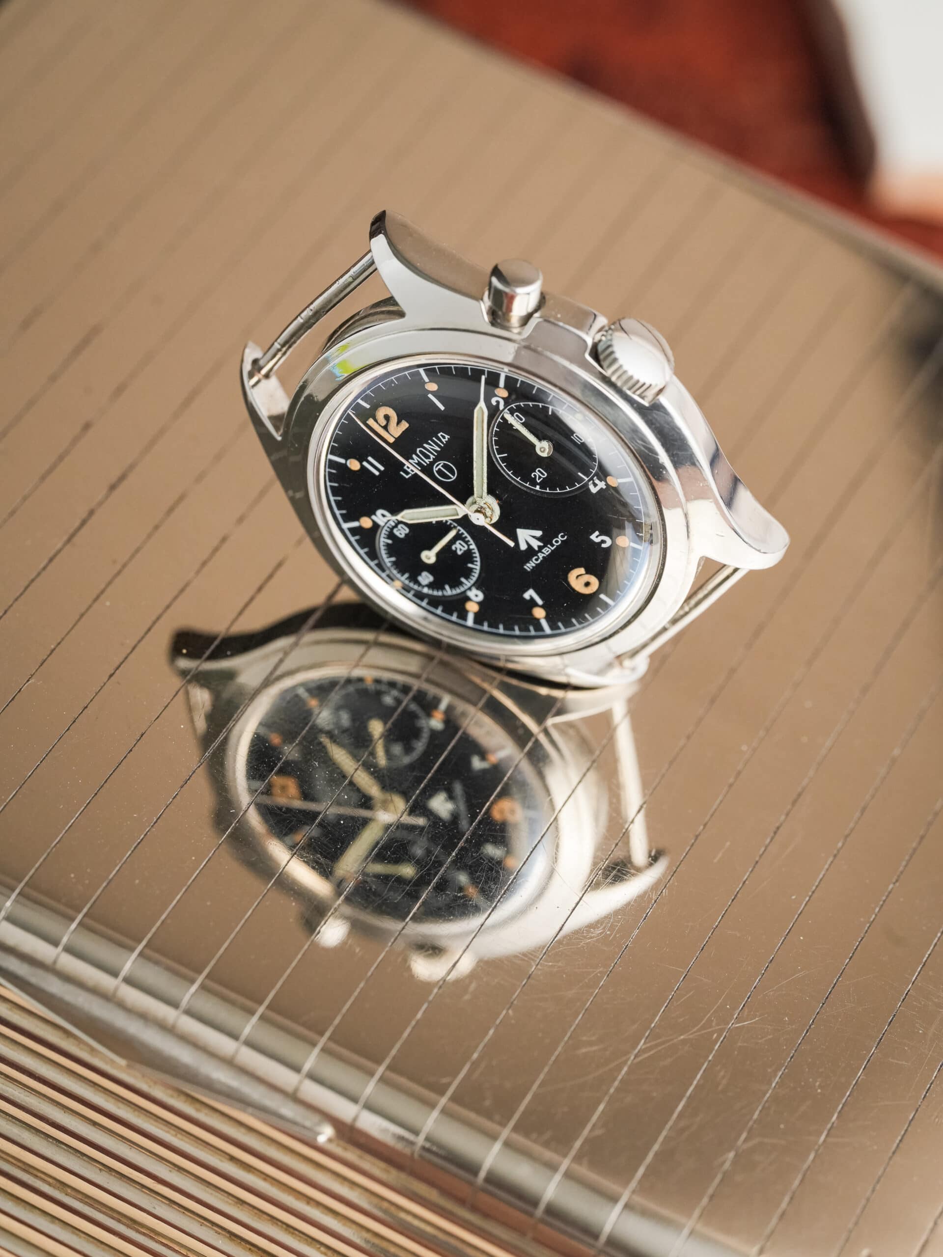 Lemania RAF 6BB Monopusher Chronograph – Calibre 2220 - Image 15