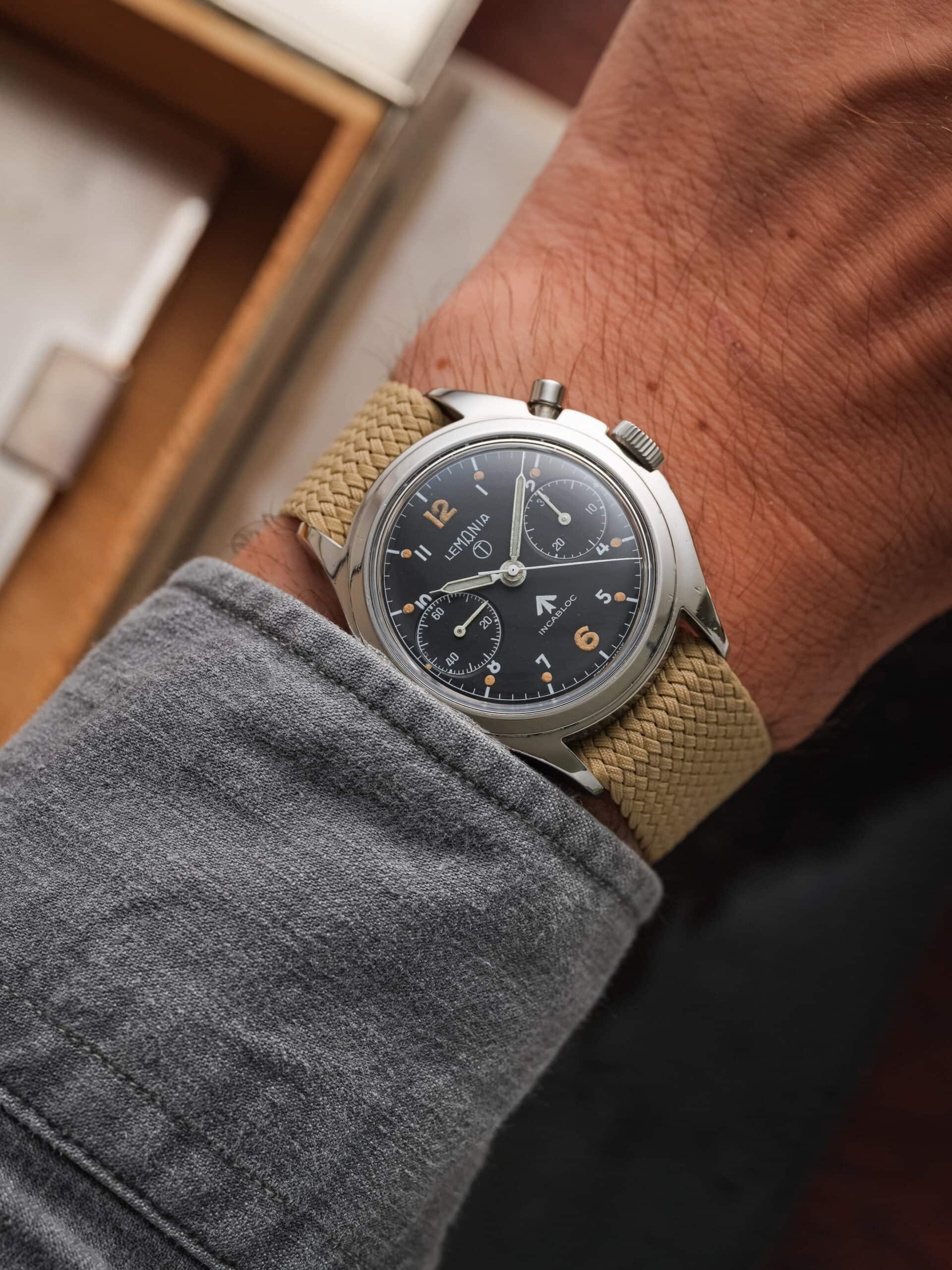 Lemania RAF 6BB Monopusher Chronograph – Calibre 2220 - Image 4