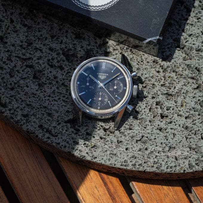 HEUER Carrera 12 – 2447N – Silver Script / SINGER Dial – Valjoux 72