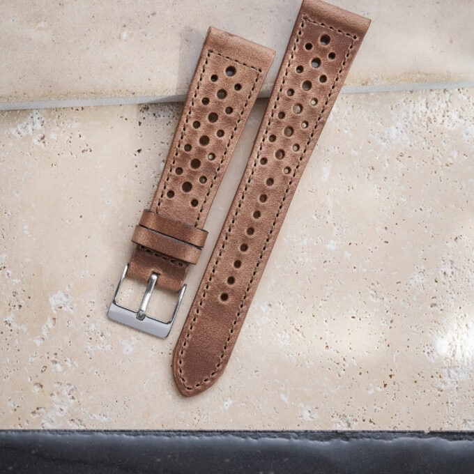 The Ashwood - Horween Chromexcel Strap - racing holes