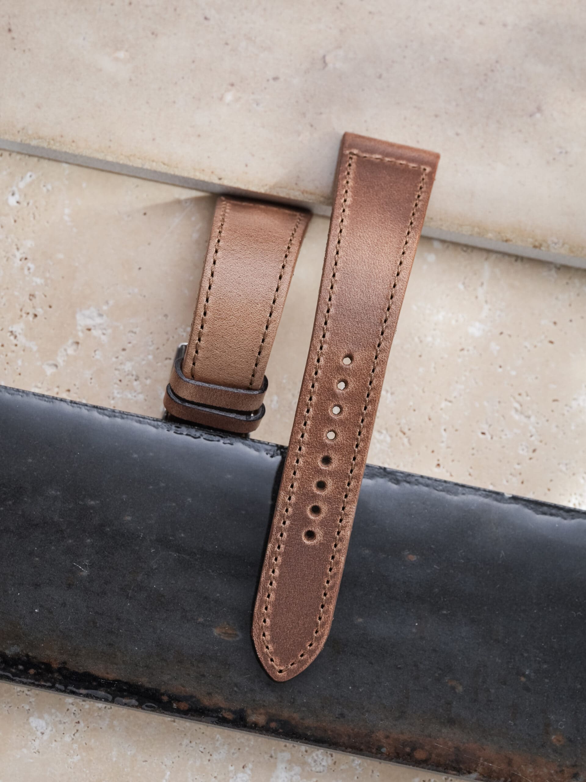 The Ashwood - Horween Chromexcel Strap - plain - Image 3