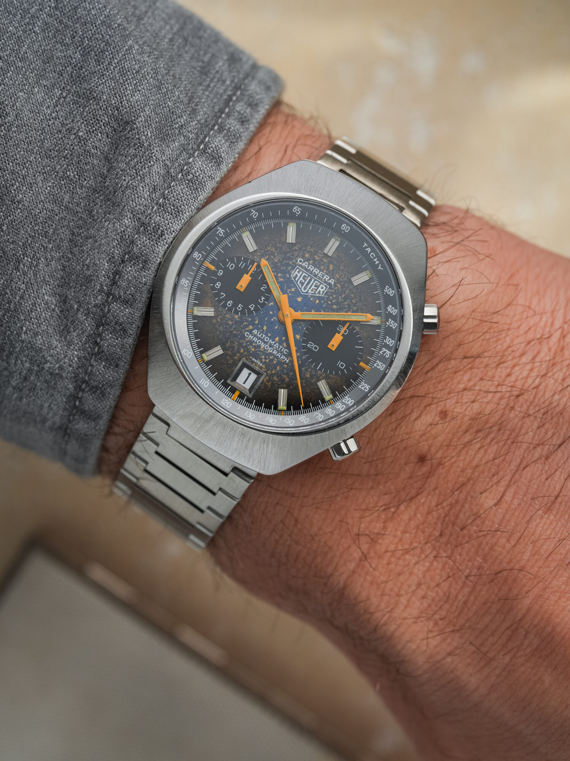 HEUER CARRERA 110.573B – TROPICAL DIAL – CALIBRE 12 - Image 2