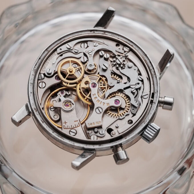 ZENITH A273 Chronograph – Silver Dial – Calibre 146HP - Image 12
