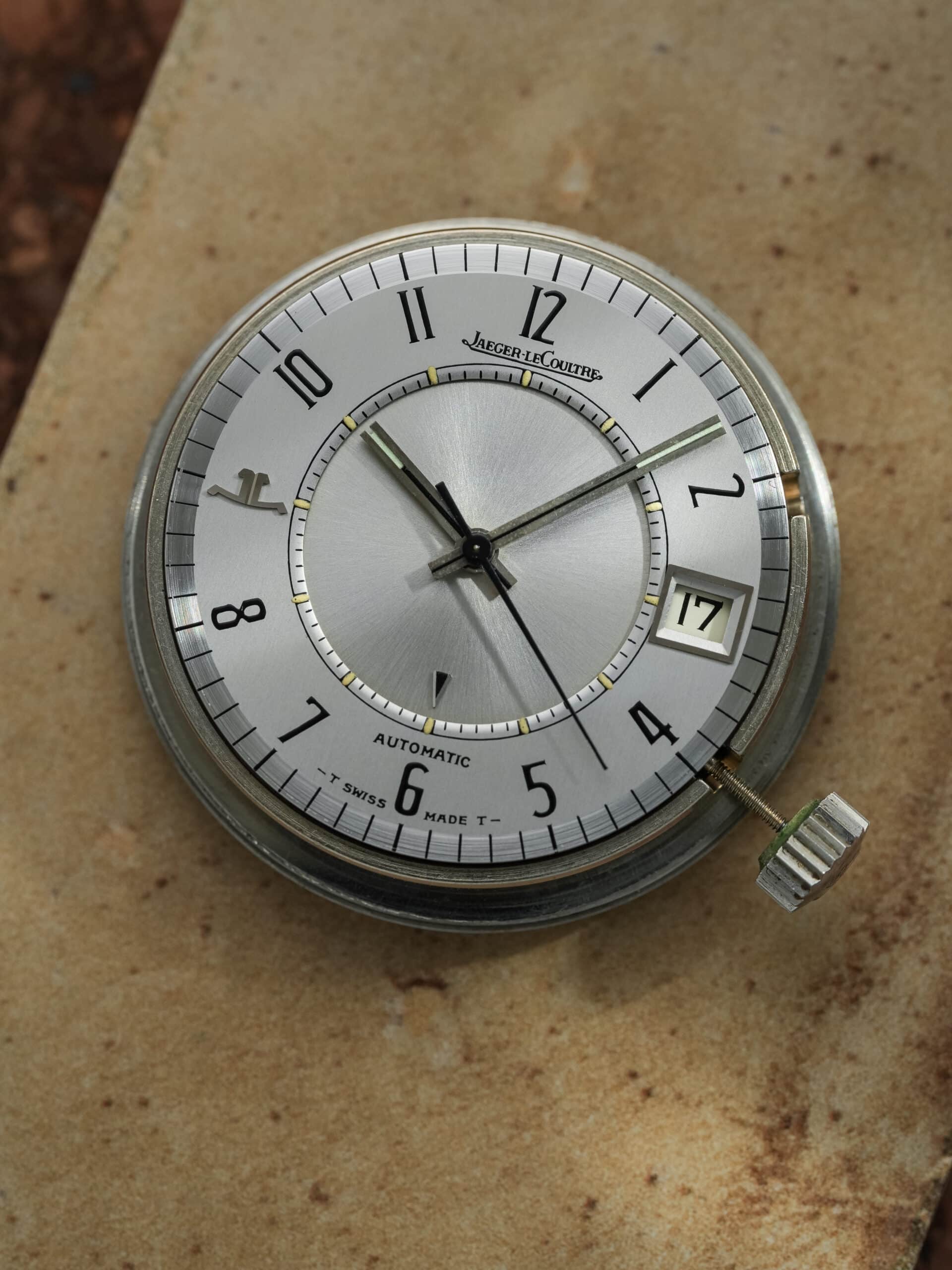Jaeger-LeCoultre Memovox E876 Speedbeat – Silver Dial – Calibre 916 – Original NSA Bracelet - Image 3