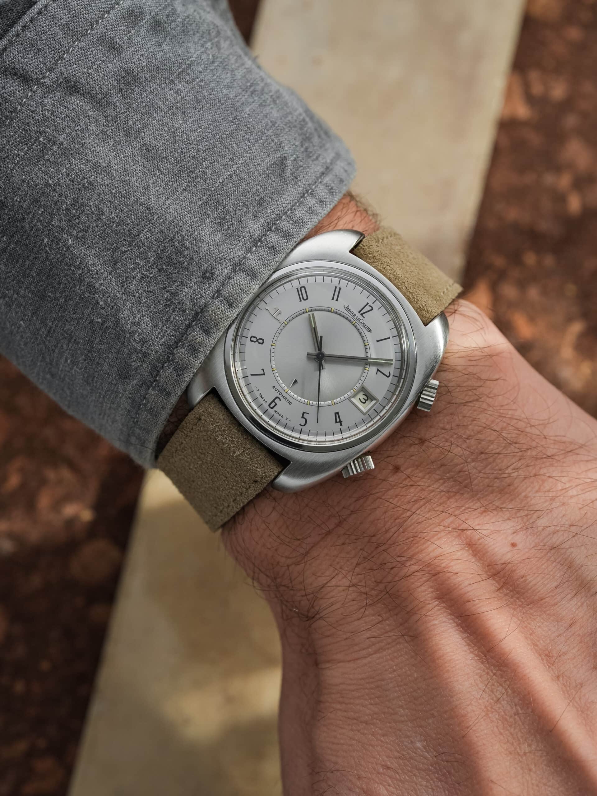 Jaeger-LeCoultre Memovox E876 Speedbeat – Silver Dial – Calibre 916 – Original NSA Bracelet - Image 9
