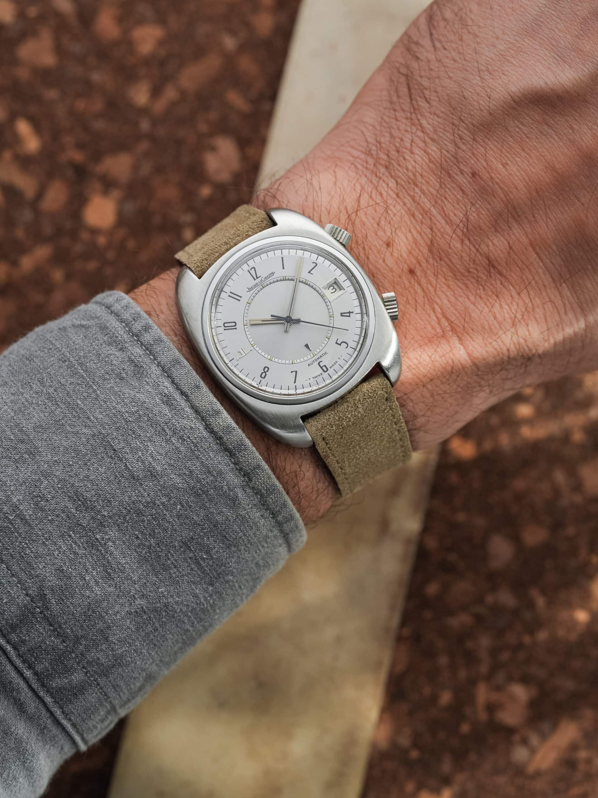 Jaeger-LeCoultre Memovox E876 Speedbeat – Silver Dial – Calibre 916 – Original NSA Bracelet - Image 7