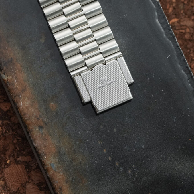 Jaeger-LeCoultre Memovox E876 Speedbeat – Silver Dial – Calibre 916 – Original NSA Bracelet - Image 13