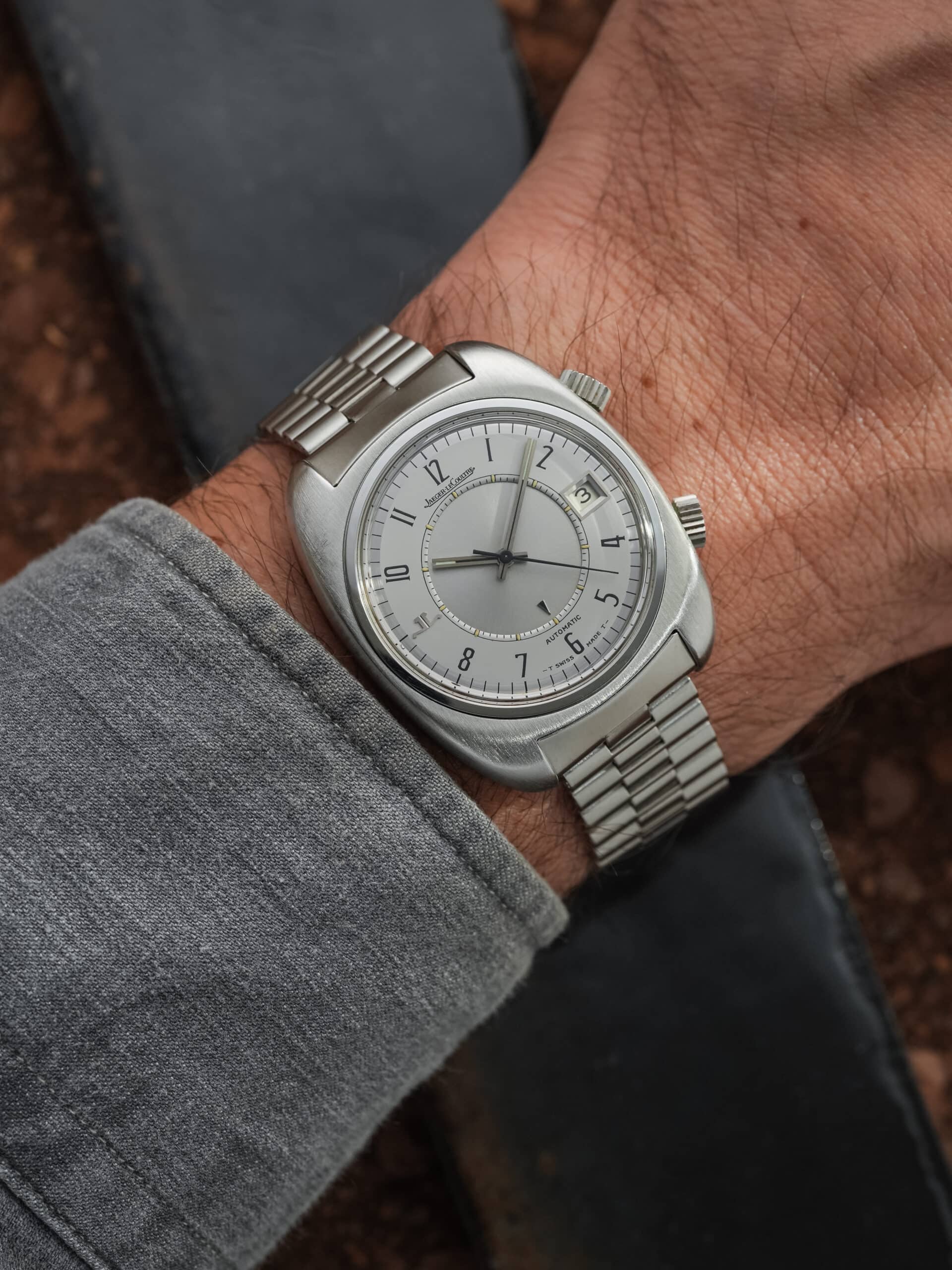 Jaeger-LeCoultre Memovox E876 Speedbeat – Silver Dial – Calibre 916 – Original NSA Bracelet - Image 6
